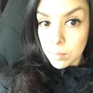 Meet your Posher, Alma